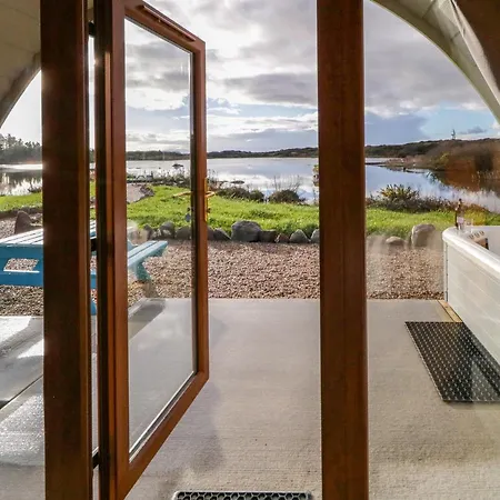 The Wheelhouse Pod No 1 Nyaraló Burtonport